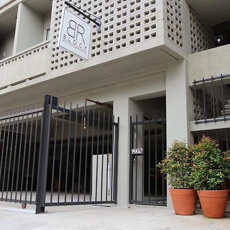 Brblock Boutique And Residences Makati City Kültér fotó