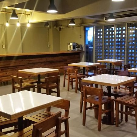 Brblock Boutique And Residences Makati City Kültér fotó