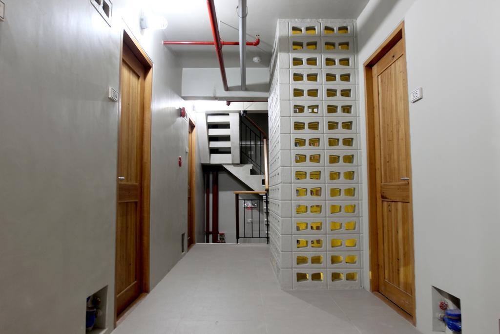 Brblock Boutique And Residences Makati City Kültér fotó
