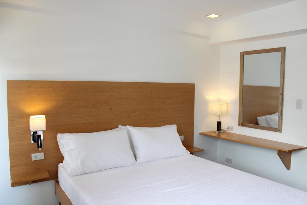 Brblock Boutique And Residences Makati City Szoba fotó